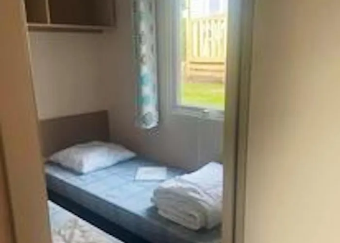 De 3 Avec Piscine Partagee Terrasse Amenagee Et Wifi A En Aubrac Hébergement de vacances Argences-en-Aubrac